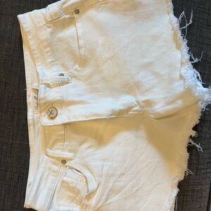 Casual White Denim Shorts